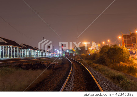夜·鐵路·火車·鐵路·鐵路 42345382