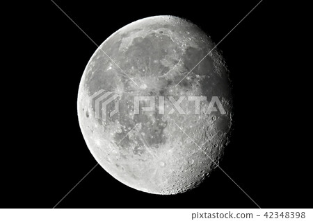 Moon deatiled closeup Moon deatiled closeup 42348398