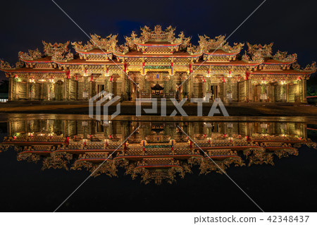 觀音廟宇雨夜 42348437