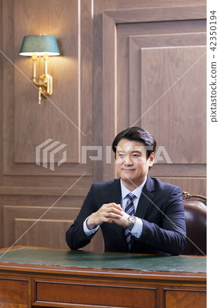 Businessman, Business, CEO, President, Representative, Office, Office, Office, Company 42350194