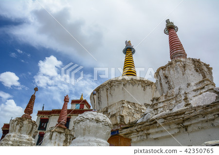 Ancient Tibetan temple on mountain 42350765