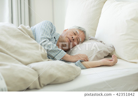 高級男性床 42351842