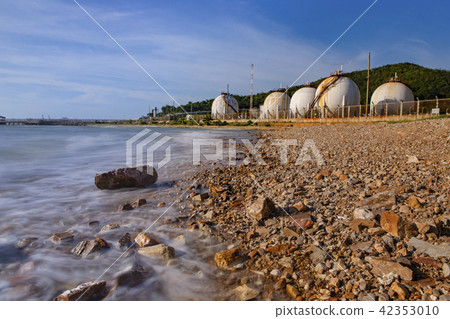 gas storage tank in heavy petrochemical industry 42353010