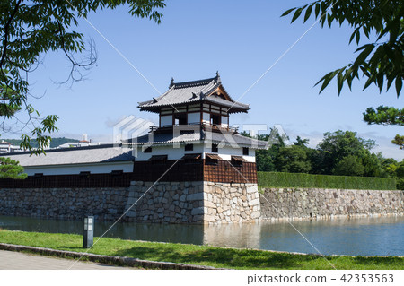 六月的天空和廣島城堡的槳 六月的天空和廣島城堡的槳 42353563