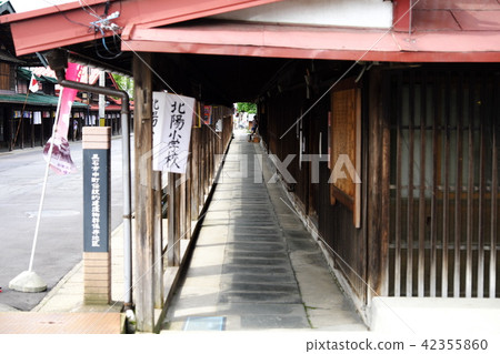 初夏的黑石市中町Ko記街 42355860