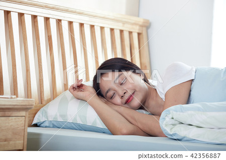Single Life Holidays Relaxing Morning Single Life Holidays Relaxing Morning 42356887