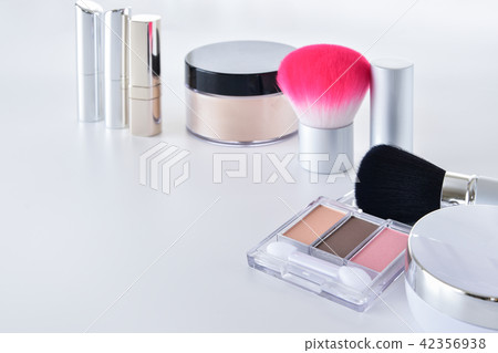 Cosmetics / cosmetics image Cosmetics / cosmetics image 42356938