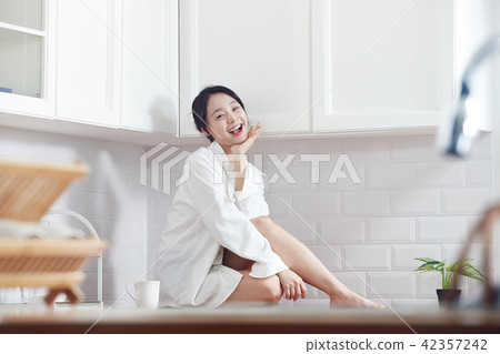 單身生活：一杯咖啡 42357242