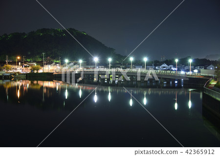 橫濱市金澤區平戶灣【夏天】日落橋的夜景 42365912