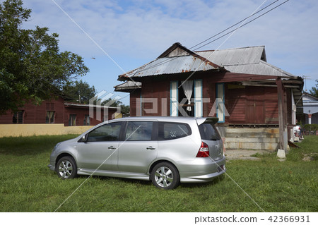 back to hometown 42366931