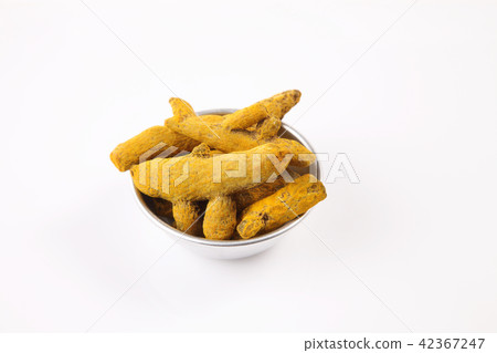 dry turmeric root dry turmeric root 42367247