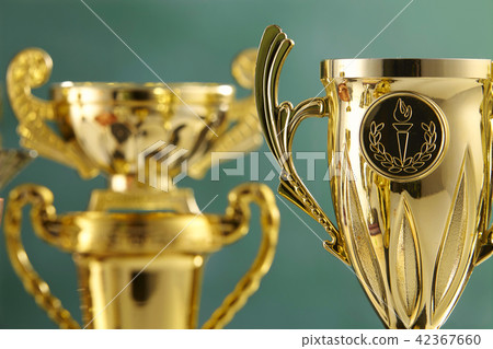 trophy 42367660