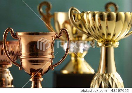 trophy 42367665