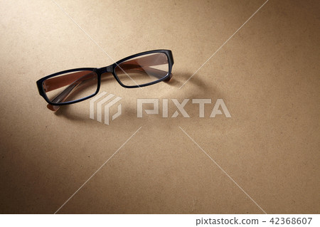 spectacles 42368607