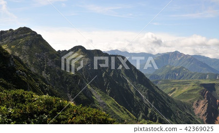 夏季北阿爾卑斯山脈(立山山脈Ryuu-dake) 夏季北阿爾卑斯山脈(立山山脈Ryuu-dake) 42369025