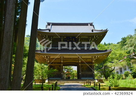 Rinsenji Temple Gate 42369924