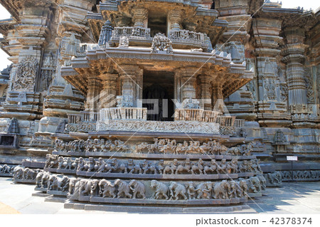 Facades & decorative friezes Chennakeshava temple 42378374