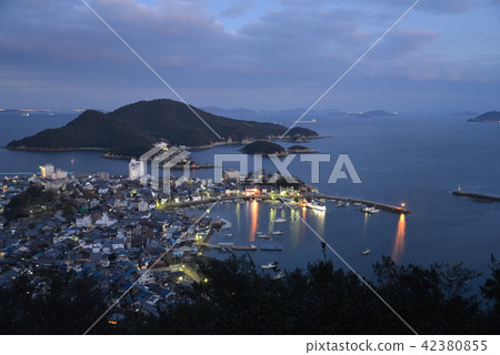 Night view of Konoura (Fukuyama city, Hiroshima prefecture) Night view of Konoura (Fukuyama city, Hiroshima prefecture) 42380855