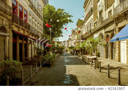 Colorful street in Lapa district of Rio de Janeiro 42381907