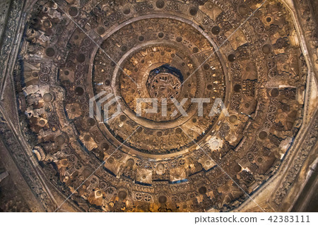 Ceiling of Chennakeshava temple, Belur, Karnataka 42383111