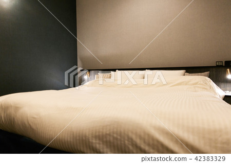 Luxury Hotel Bedroom Luxury Hotel Bedroom 42383329