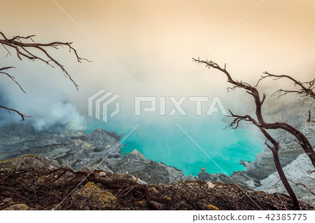 Sulfur fumes from the crater of Kawah Ijen Volcano Sulfur fumes from the crater of Kawah Ijen Volcano 42385775
