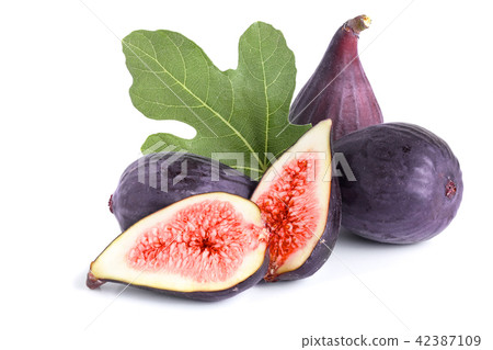 Fresh fig fruit and half with leaf isolated on white background Fresh fig fruit and half with leaf isolated on white background 42387109