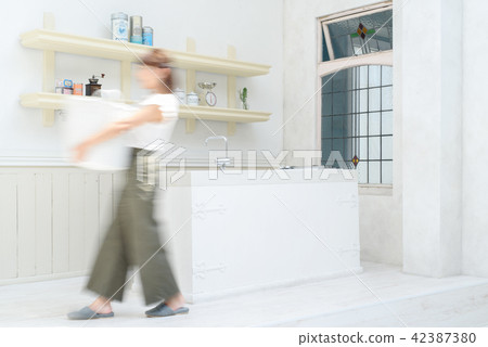 女性生活方式 42387380