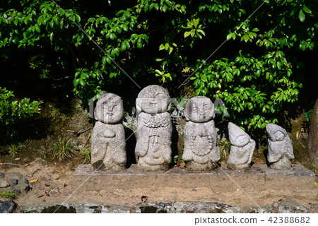 Tenryuji著名的Jizo Tenryuji著名的Jizo 42388682
