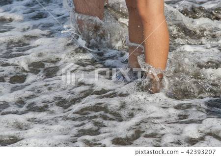 夏天海邊和父母和孩子一起玩 42393207