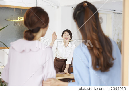 咖啡廳，朋友，中年人，韓國人 42394013