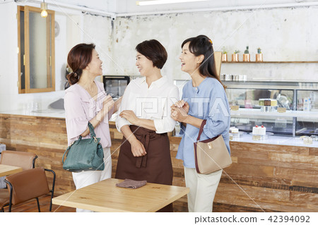 咖啡廳，朋友，中年人，韓國人 42394092