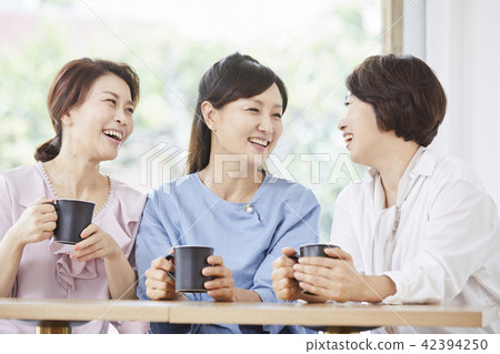 Cafe, Friends, Middle-aged, Korean 42394250