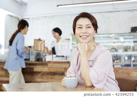 咖啡廳，咖啡師，朋友，韓國人 42394255