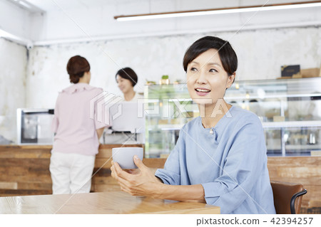 咖啡廳，咖啡師，朋友，韓國人 42394257