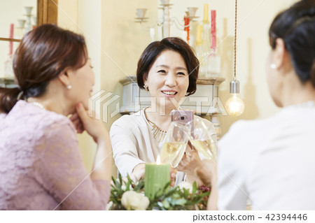 Life, Party, Friends, Middle-aged, Korean Life, Party, Friends, Middle-aged, Korean 42394446