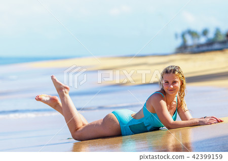 Girl on the beach 42399159