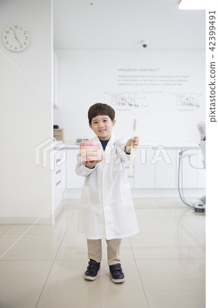 一個牙醫的孩子 一個牙醫的孩子 42399491