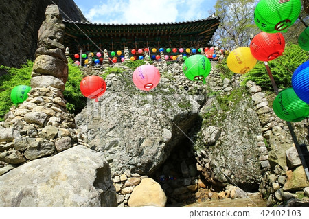 Maishan Temple 42402103