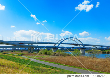 Goshiki Sakura Ohashi Bridge over Arakawa and Jiangbei Junction 42402650