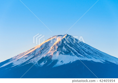 Peak of Fuji mountain cover with snow and shading Peak of Fuji mountain cover with snow and shading 42405954