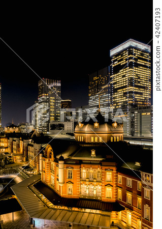 東京站（夜景） 42407193