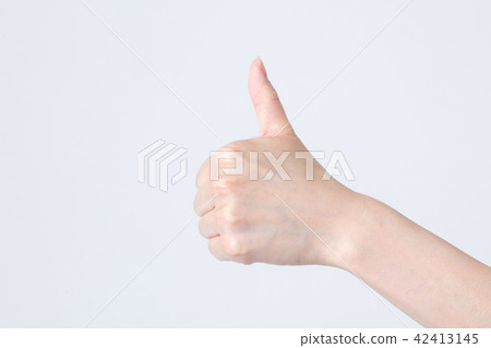 Hand gesture 42413145