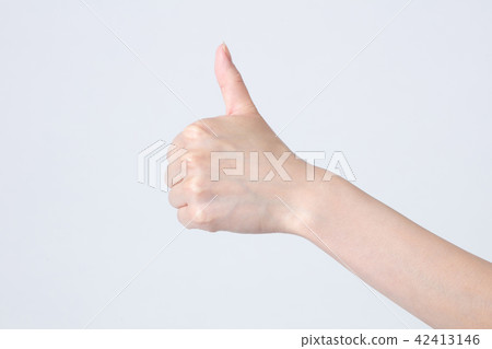 Hand gesture 42413146