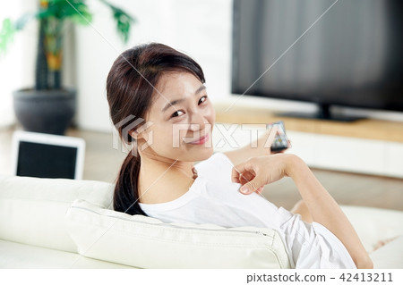 Single Life Telecommuting Single Life Telecommuting 42413211