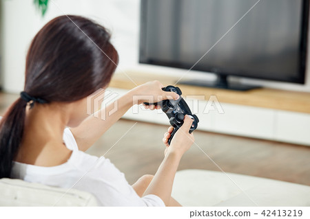 Single Life Telecommuting 42413219