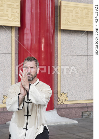 Westerners who admire Chinese martial arts Westerners who admire Chinese martial arts 42413921