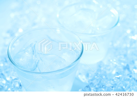 Ice water 42416730