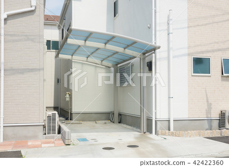 Housing car port image Housing car port image 42422360