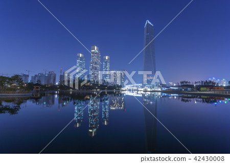 Incheon, Songdo, Lake Park Incheon, Songdo, Lake Park 42430008
